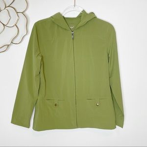 Chico’s Zenergy lightweight zip front jacket hood